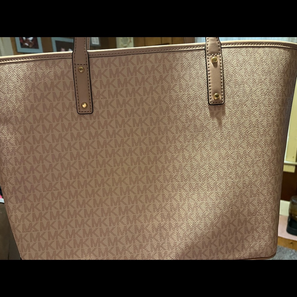 Michael Kors Tote